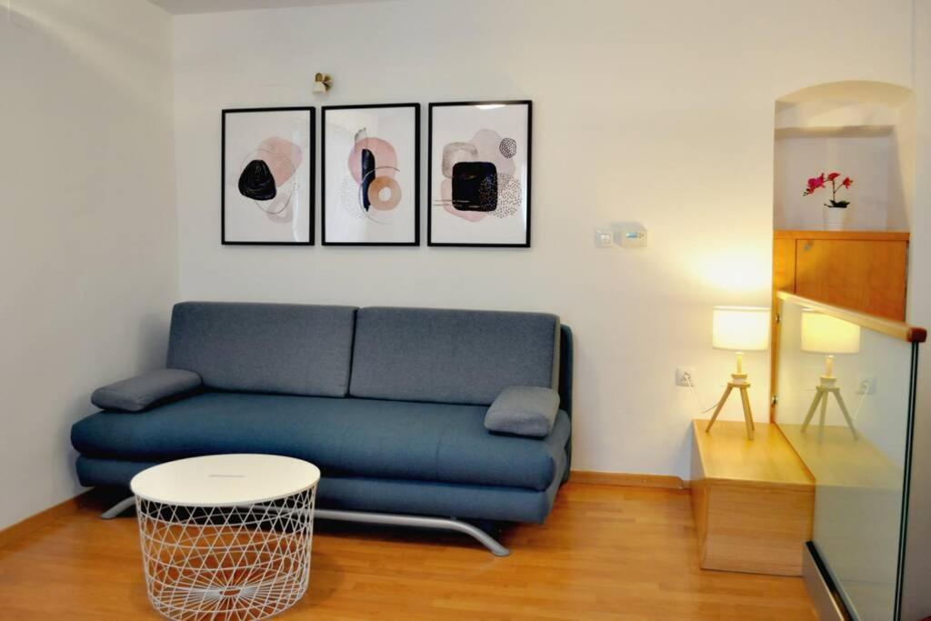 Apartment Veli Dvor Cres Extérieur photo